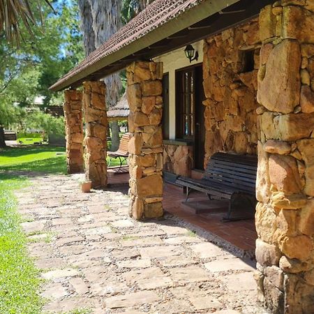 Casa De Piedra 호텔 Termas del Daymán 외부 사진