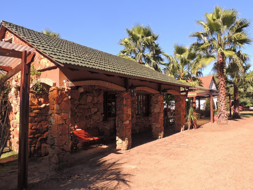 Casa De Piedra 호텔 Termas del Daymán 외부 사진